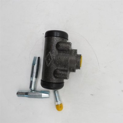 Sinotruck HOWO Force 1.5T Brake Sub Pump 21233-70080